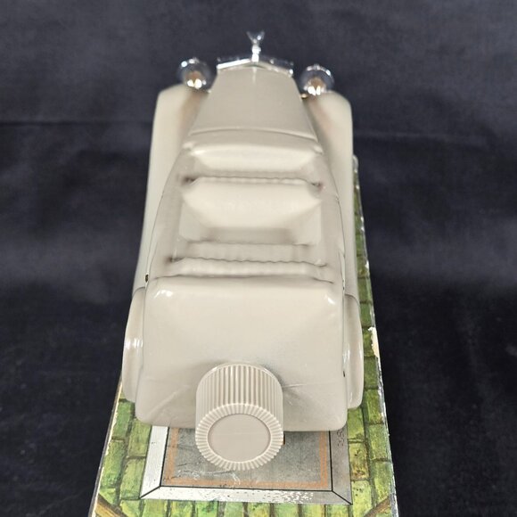 Vtg 70s Avon Bottle Decanter Rolls-Royce Silver Wraith Mostly Full -Display Only - Picture 5 of 13
